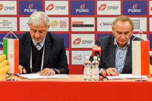 قرارداد همکاری فدراسیون هندبال ایران و لهستان امضا شد+عکس